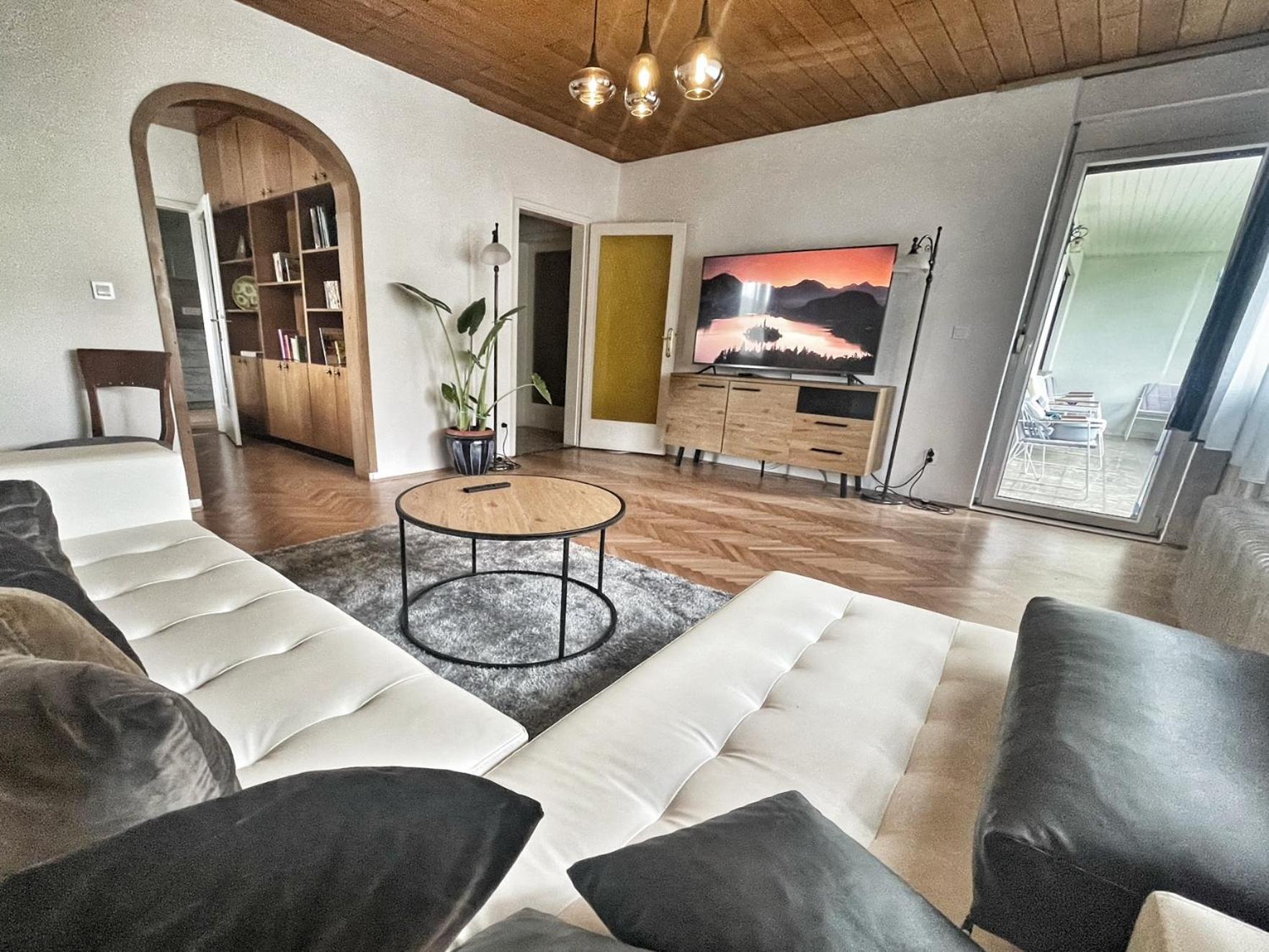 לאסצה Papas Apartment מראה חיצוני תמונה