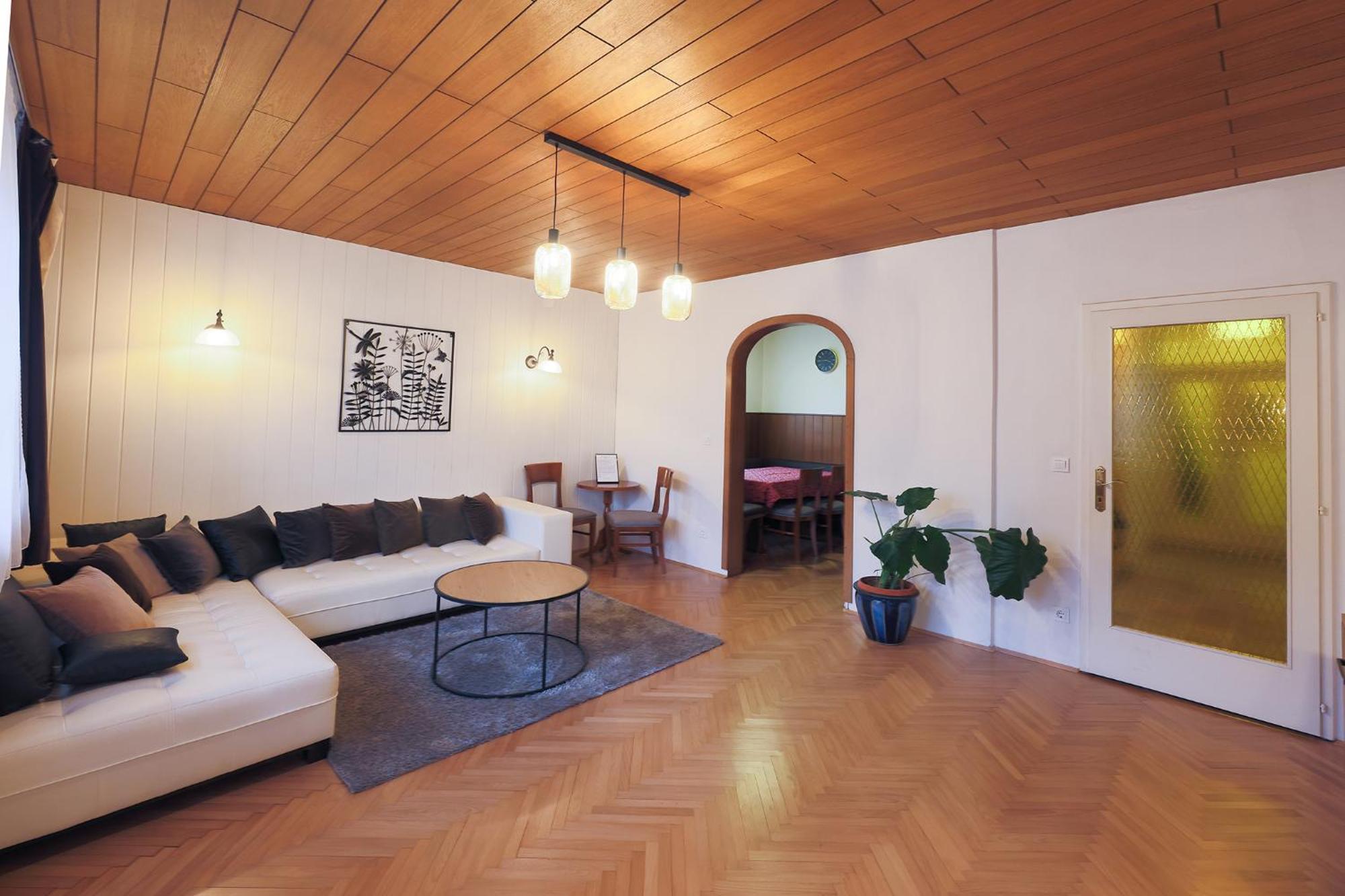 לאסצה Papas Apartment מראה חיצוני תמונה